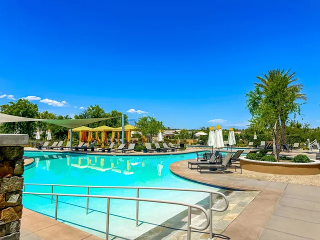 Community pool