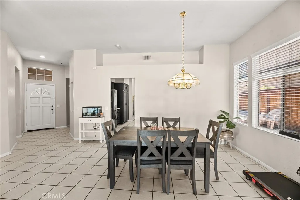 23832 Castinette Way, Murrieta, California 92562 home-pic-6