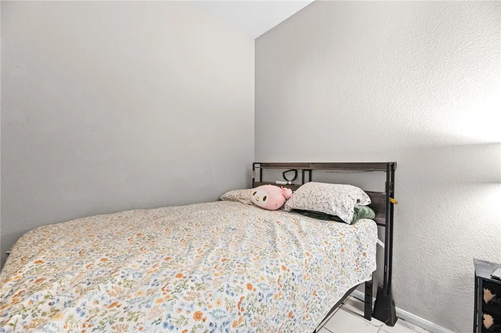 23832 Castinette Way, Murrieta, California 92562 home-pic-13