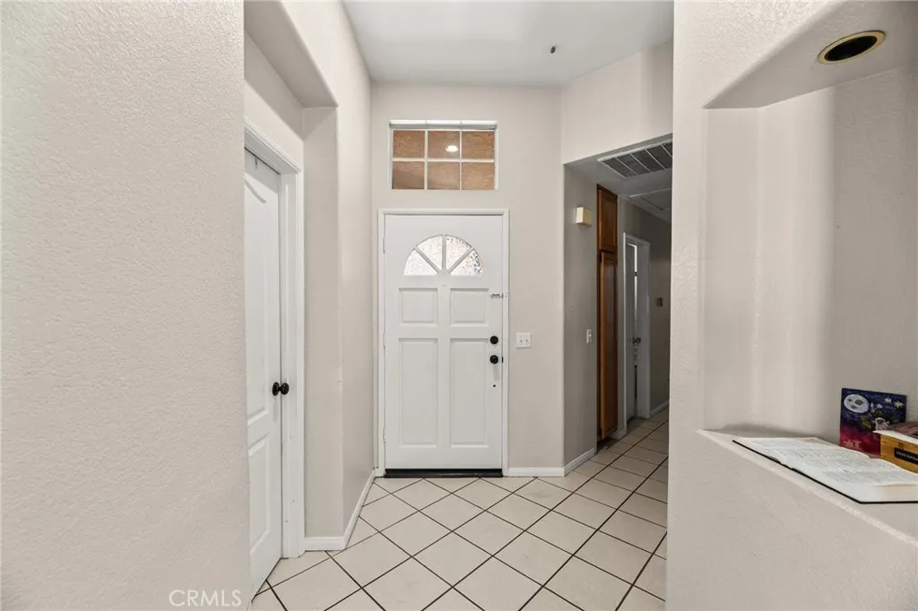 23832 Castinette Way, Murrieta, California 92562 home-pic-12