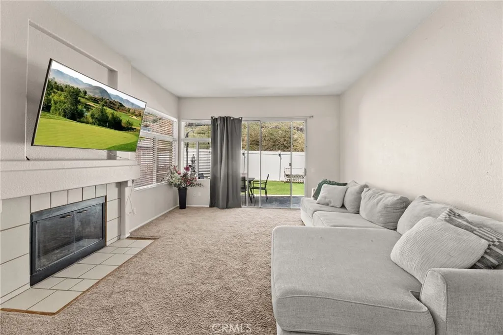 23832 Castinette Way, Murrieta, California 92562 home-pic-7