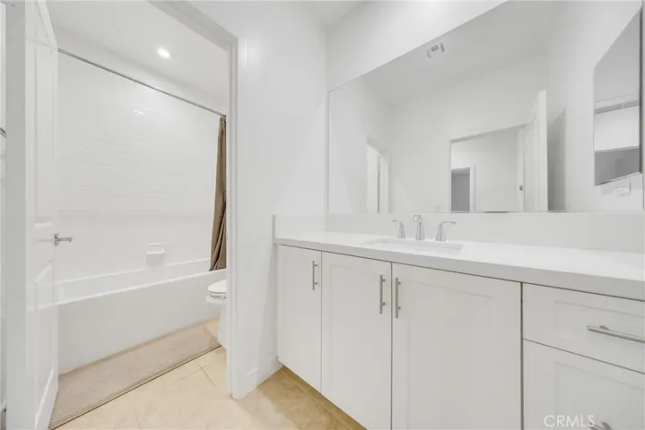 2nd Floor Hallway Bathroom