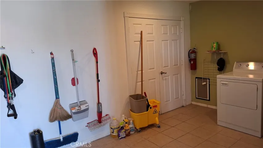 LAUNDRY / UTILITY ROOM