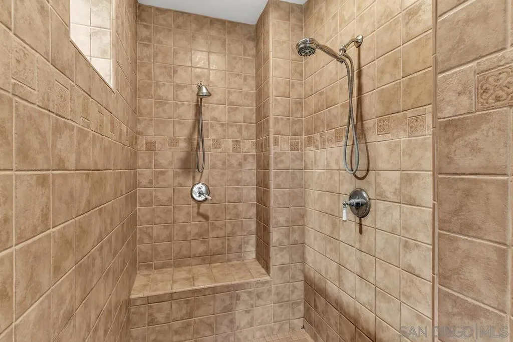 14481 Old Creek Road, San Diego, California 92131 home-pic-38