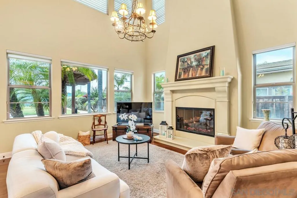 14481 Old Creek Road, San Diego, California 92131 home-pic-10