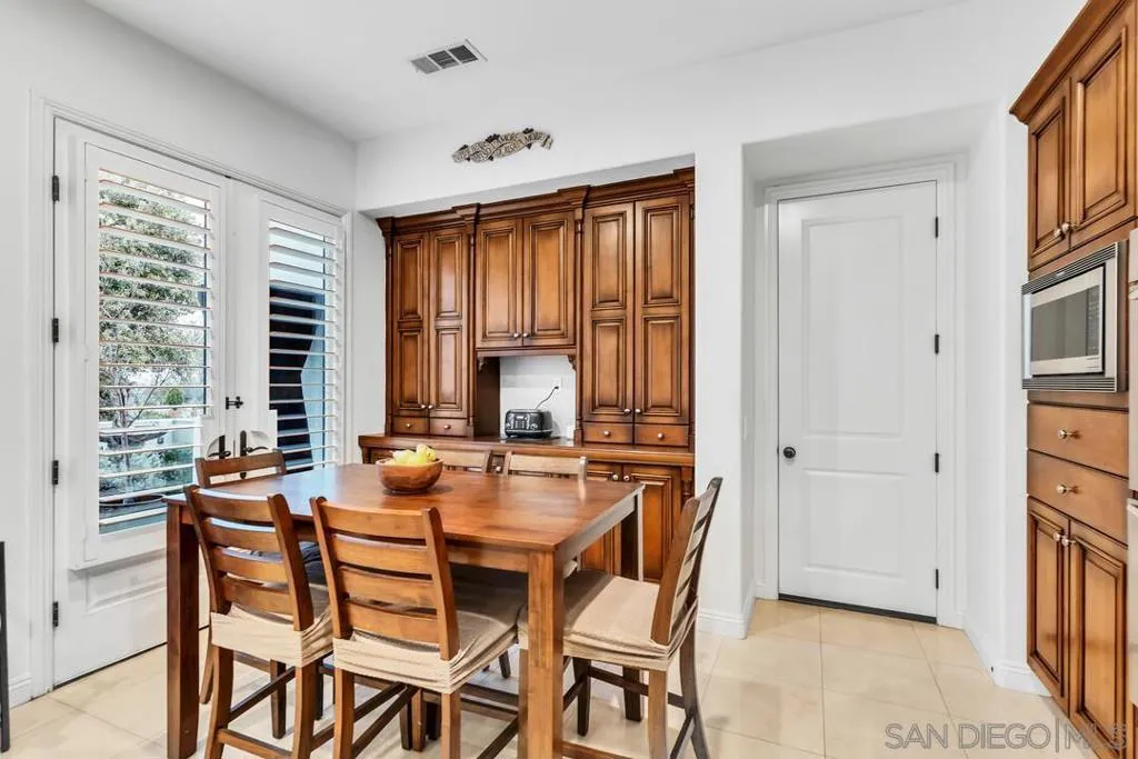 14481 Old Creek Road, San Diego, California 92131 home-pic-17