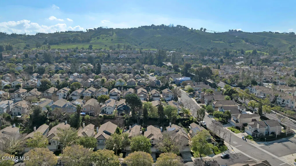 11916 Honeybrook Court, Moorpark, California 93021 home-pic-48