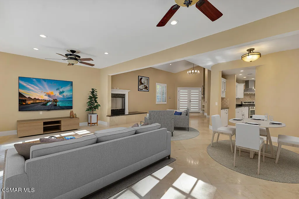 11916 Honeybrook Court, Moorpark, California 93021 home-pic-4