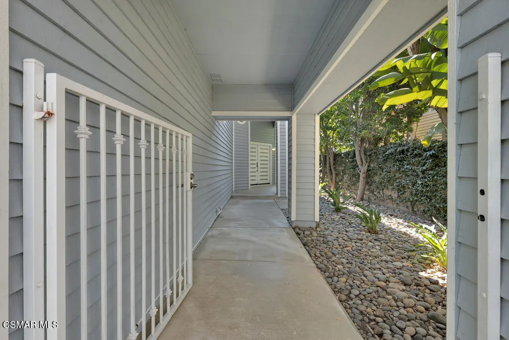 11916 Honeybrook Court, Moorpark, California 93021 home-pic-8