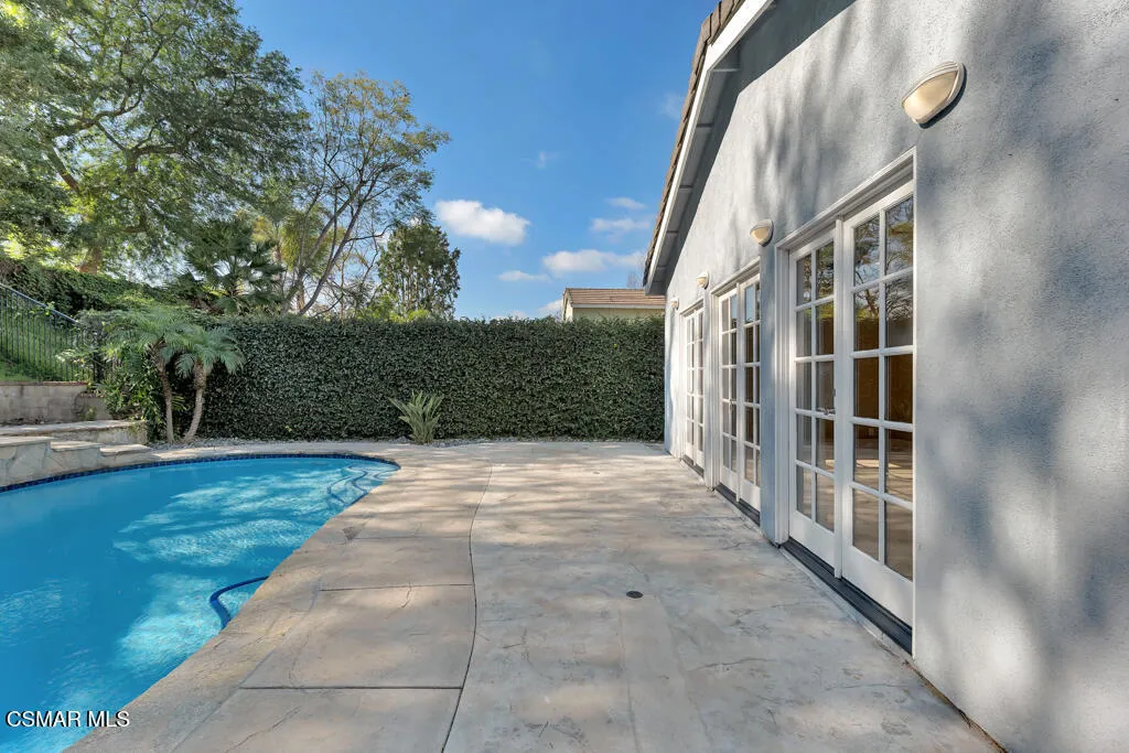 11916 Honeybrook Court, Moorpark, California 93021 home-pic-41