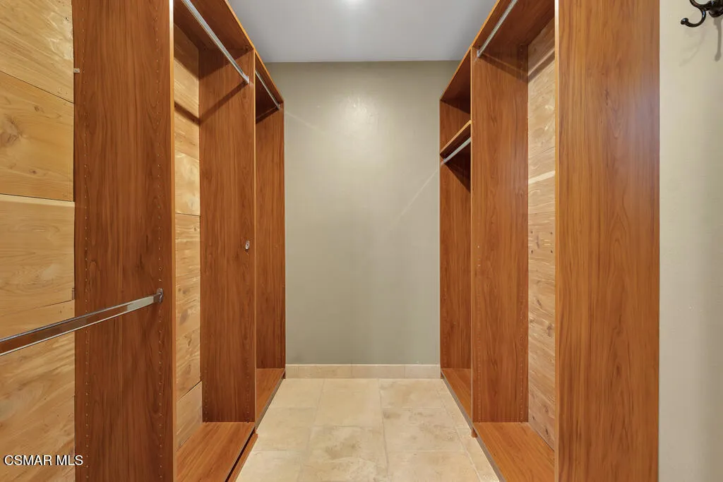 11916 Honeybrook Court, Moorpark, California 93021 home-pic-31