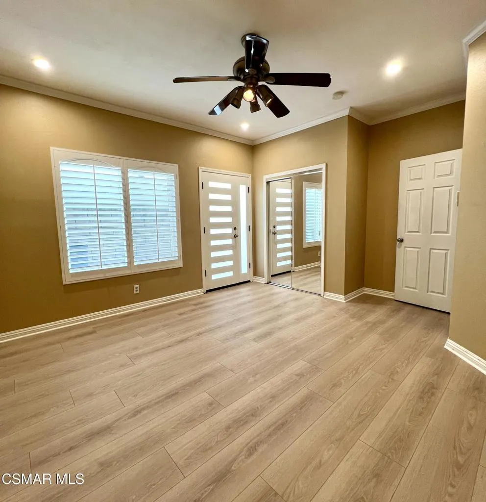 11916 Honeybrook Court, Moorpark, California 93021 home-pic-24