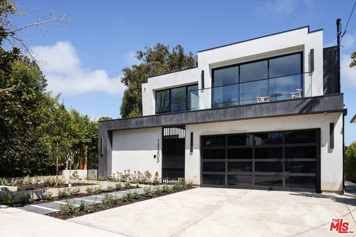 Photo of the previous home.