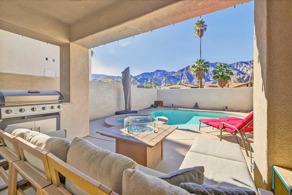 52720 Avenue Velasco, La Quinta, California 92253 home-pic-4