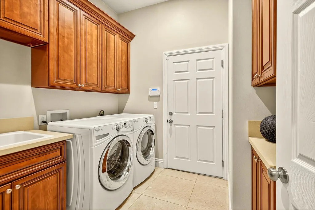52720 Avenue Velasco, La Quinta, California 92253 home-pic-18