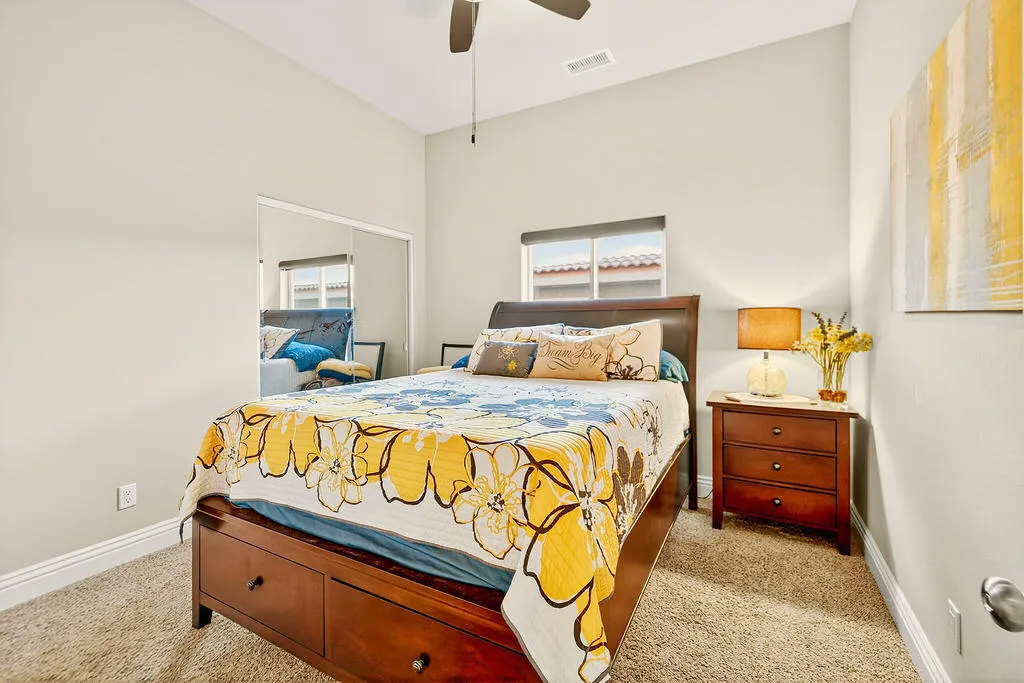 52720 Avenue Velasco, La Quinta, California 92253 home-pic-17