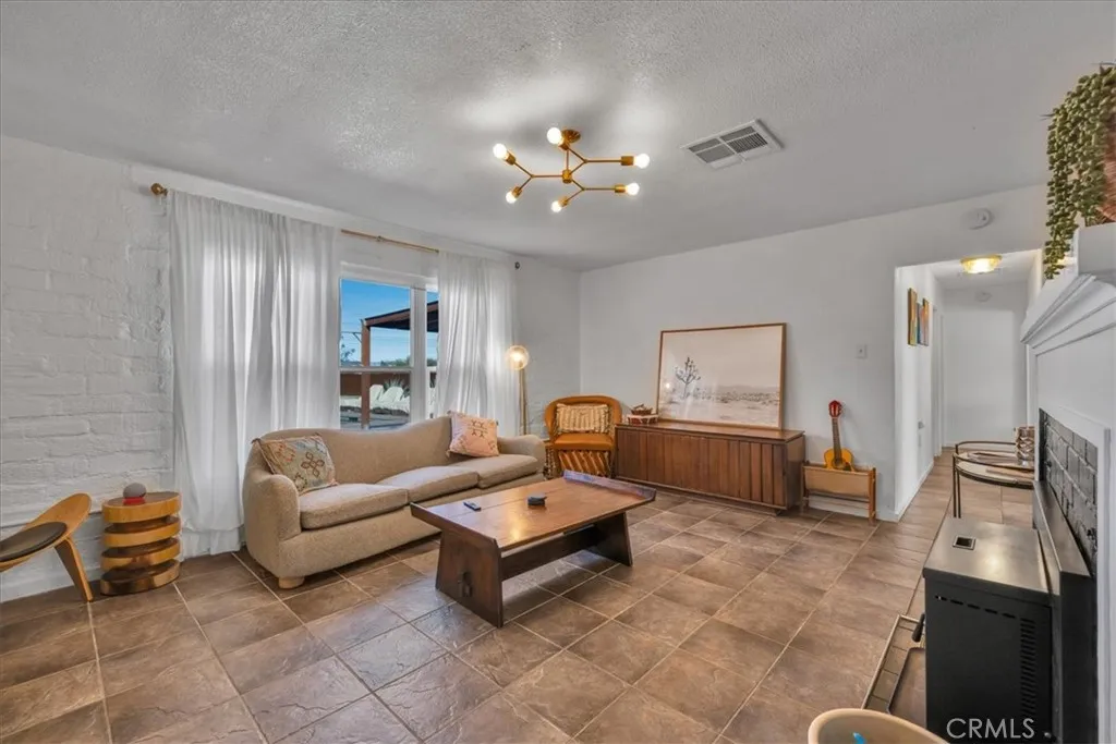 73820 Cottonwood, 29 Palms, California 92277 home-pic-8