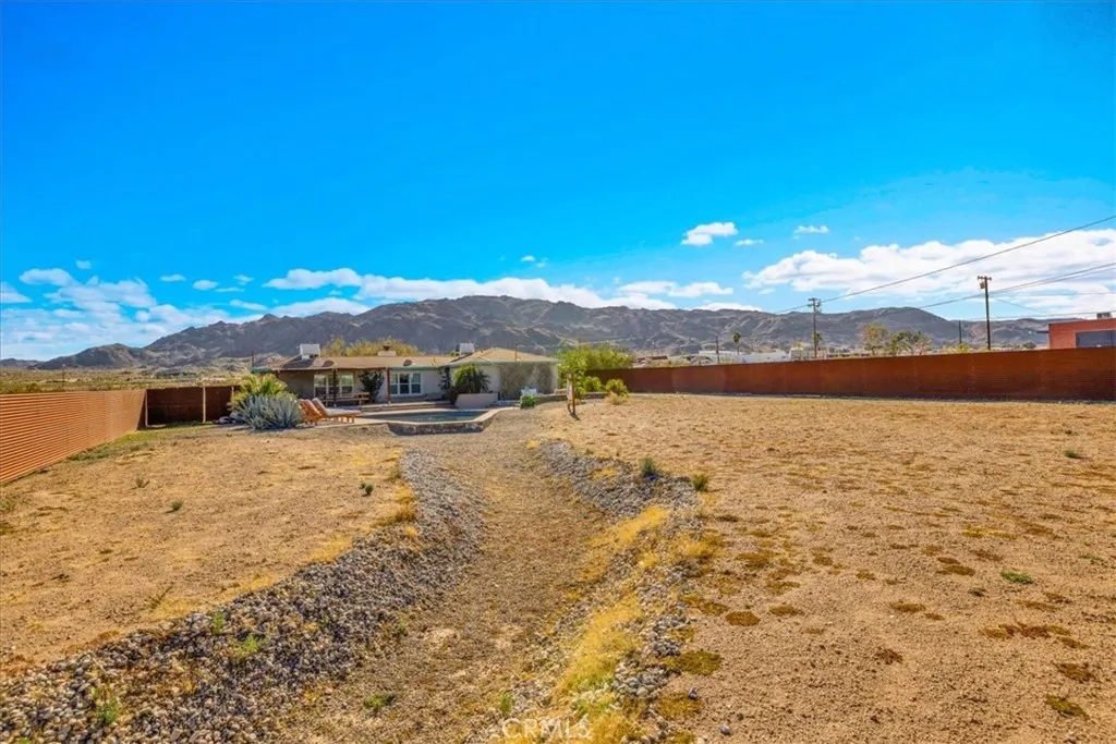 73820 Cottonwood, 29 Palms, California 92277 home-pic-37