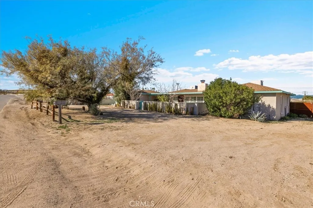 73820 Cottonwood, 29 Palms, California 92277 home-pic-3