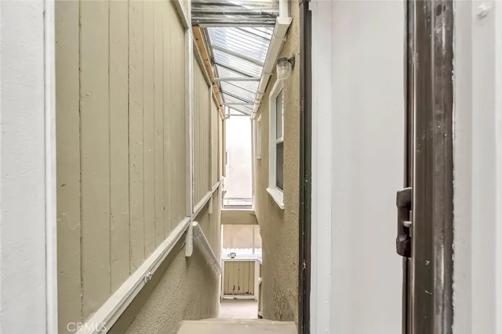 Exterior walkway