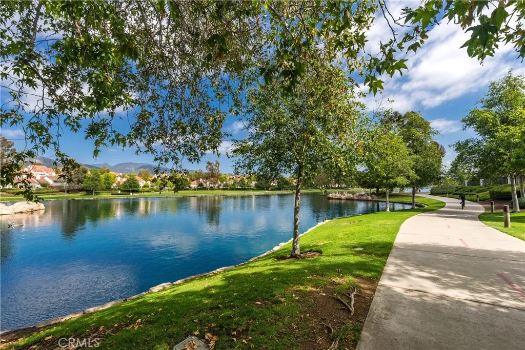 92 Montana Del Lago, Rancho Santa Margarita, California 92688 home-pic-19