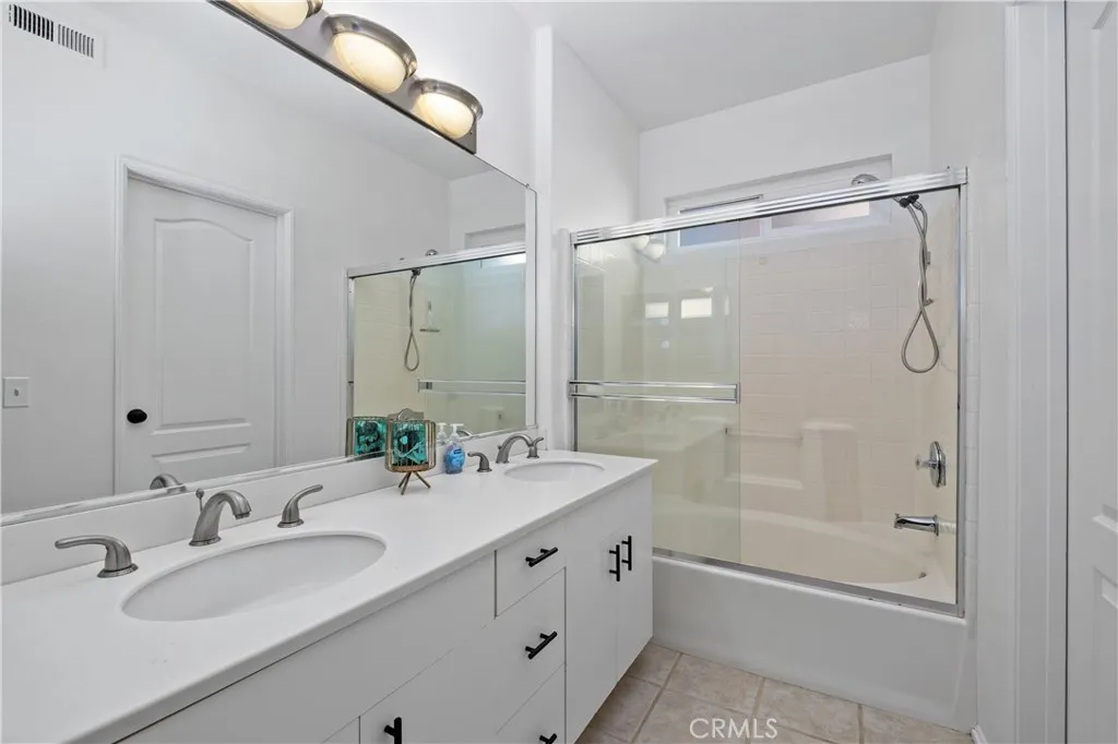 92 Montana Del Lago, Rancho Santa Margarita, California 92688 home-pic-14