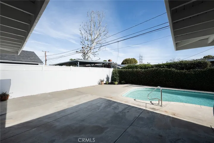 2024 Shipway Avenue, Long Beach, California 90815
