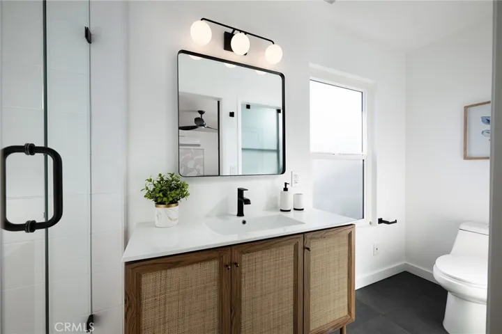 2024 Shipway Avenue, Long Beach, California 90815