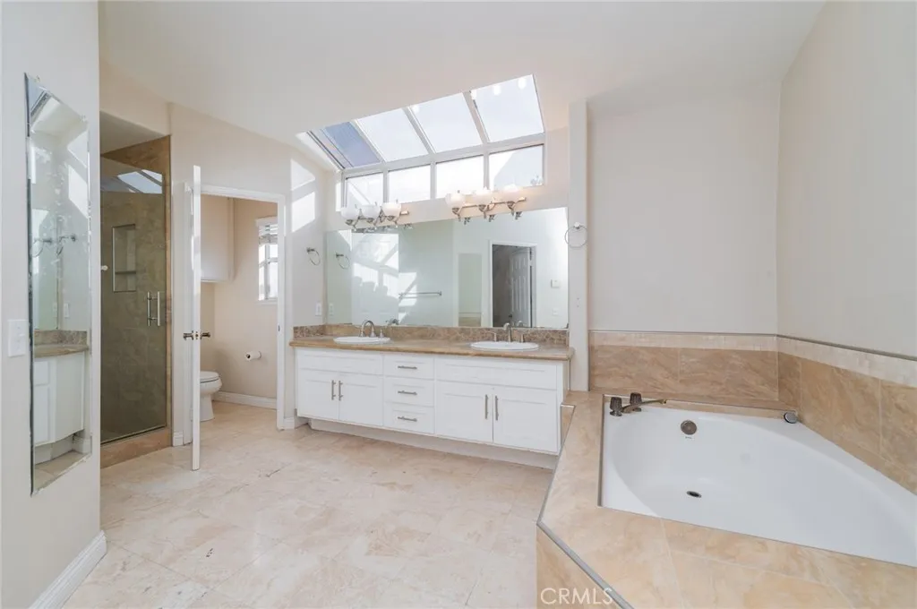 13762 Evening Terrace, Chino Hills, California 91709 home-pic-18