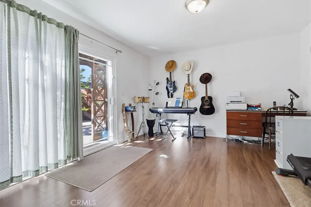 14419 Kingsdale Avenue, Lawndale, California 90260 home-pic-11