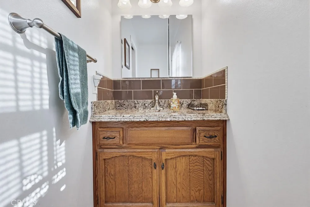 14419 Kingsdale Avenue, Lawndale, California 90260 home-pic-37