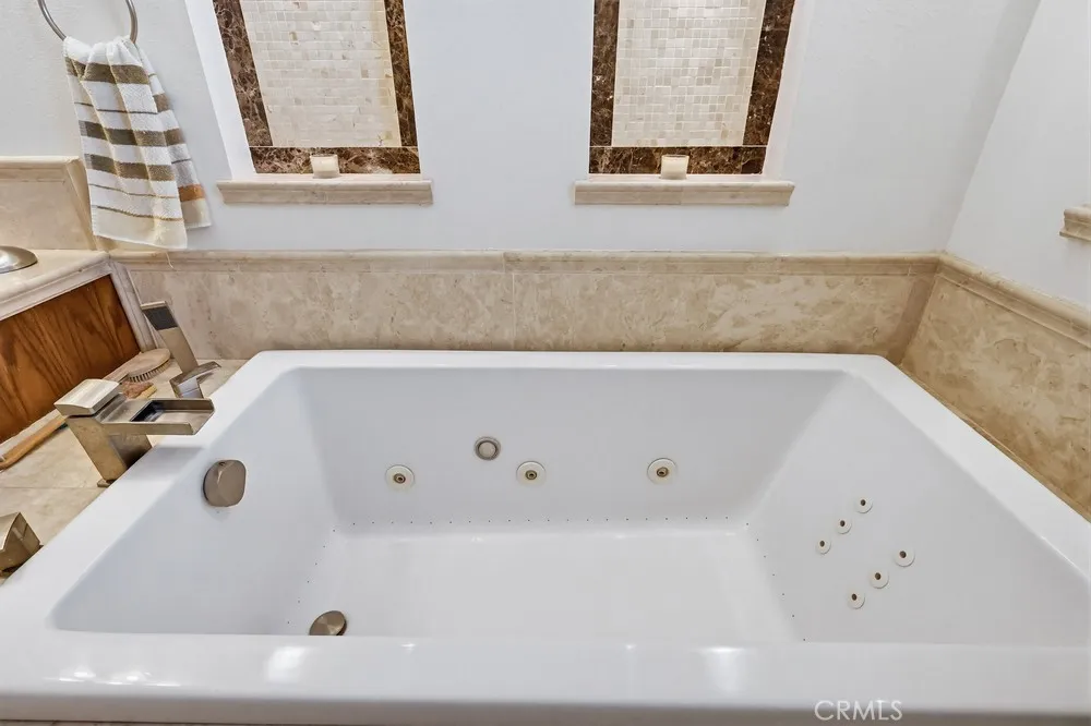 14419 Kingsdale Avenue, Lawndale, California 90260 home-pic-46