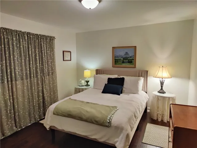 Lower level 2nd bedroom.