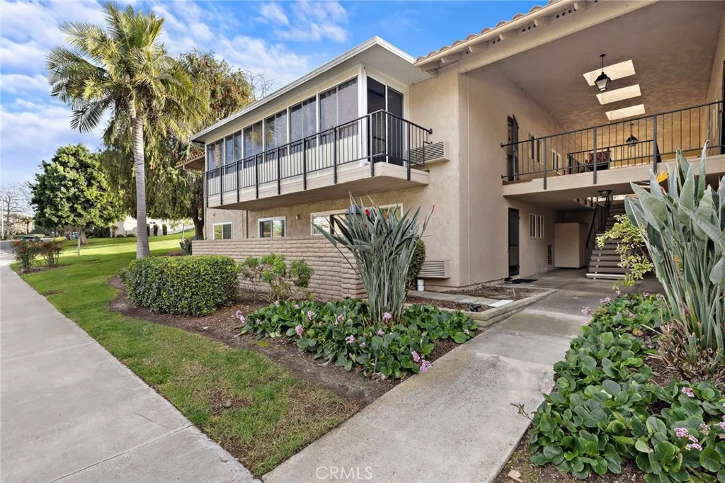 3019 Via Buena Vista B, Laguna Woods, California 92637 home-pic-13