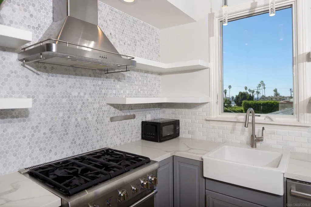 619 Bonair Way, La Jolla, California 92037 home-pic-31