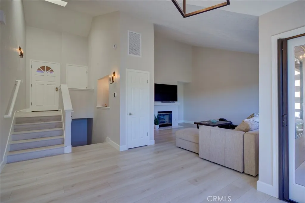 6223 Twinberry, Avila Beach, California 93424 home-pic-10