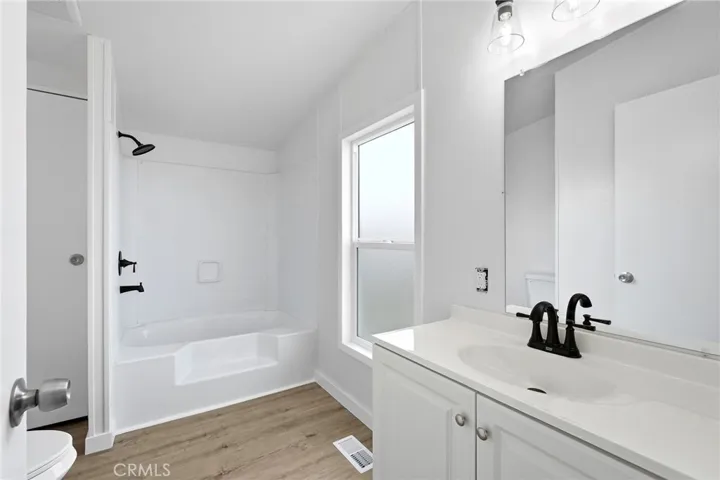 4849 Peck Road 13, El Monte, California 91732