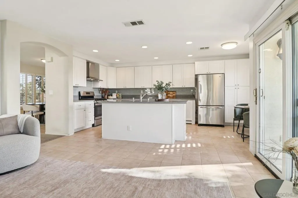 12357 Caminito Peral, San Diego, California 92131 home-pic-10