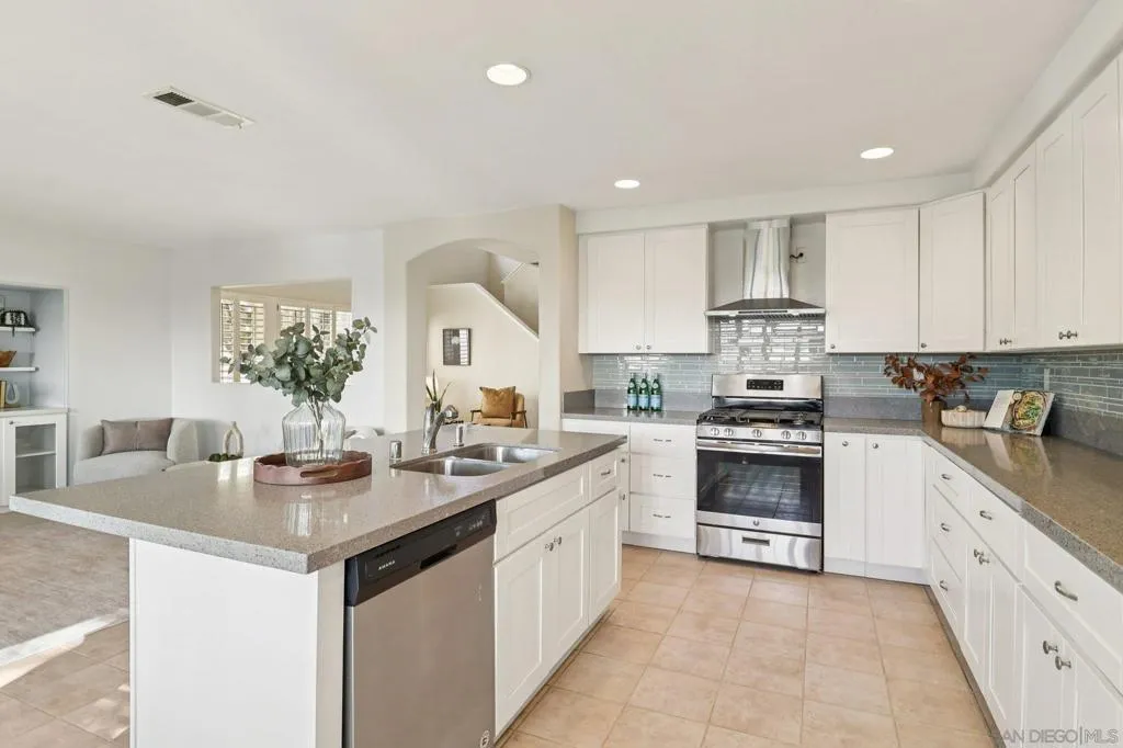 12357 Caminito Peral, San Diego, California 92131 home-pic-14