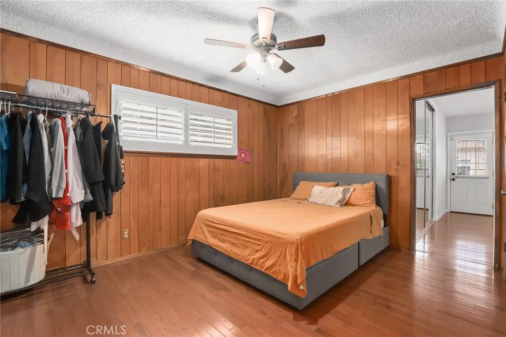 10525 Washington Avenue, South Gate, California 90280 home-pic-14