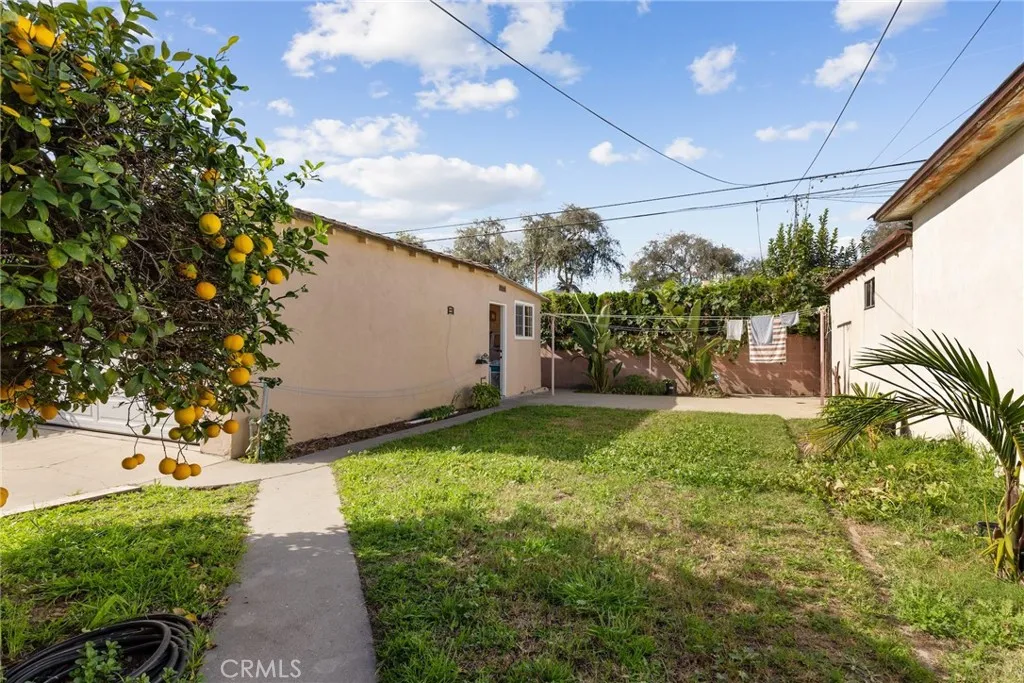 10525 Washington Avenue, South Gate, California 90280 home-pic-19
