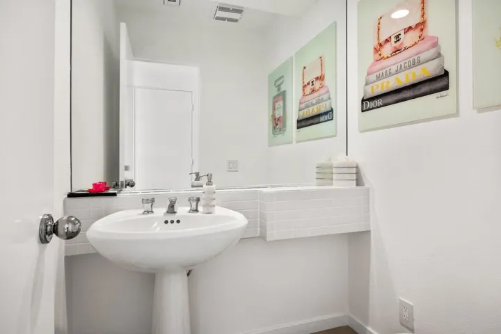 15-web-or-mls-8M4A3370