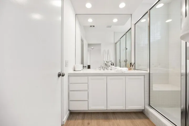 13-web-or-mls-8M4A3359