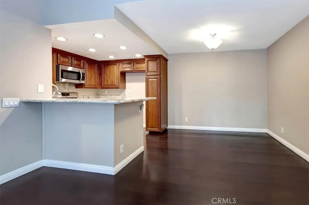 23556 Cambridge Road 327, Yorba Linda, California 92887 home-pic-12