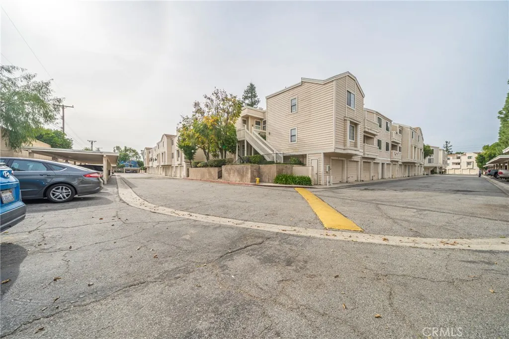 4900 N Grand 322, Covina, California 91724 home-pic-29