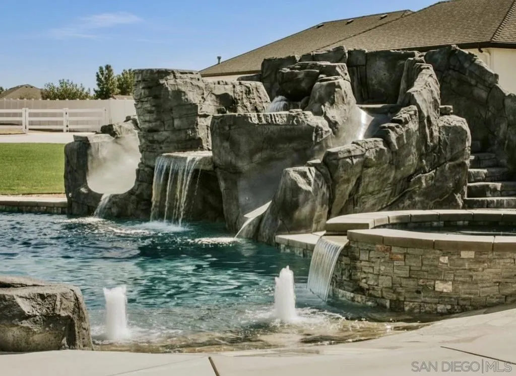 24550 Adams Ave, Murrieta, California 92562 home-pic-30