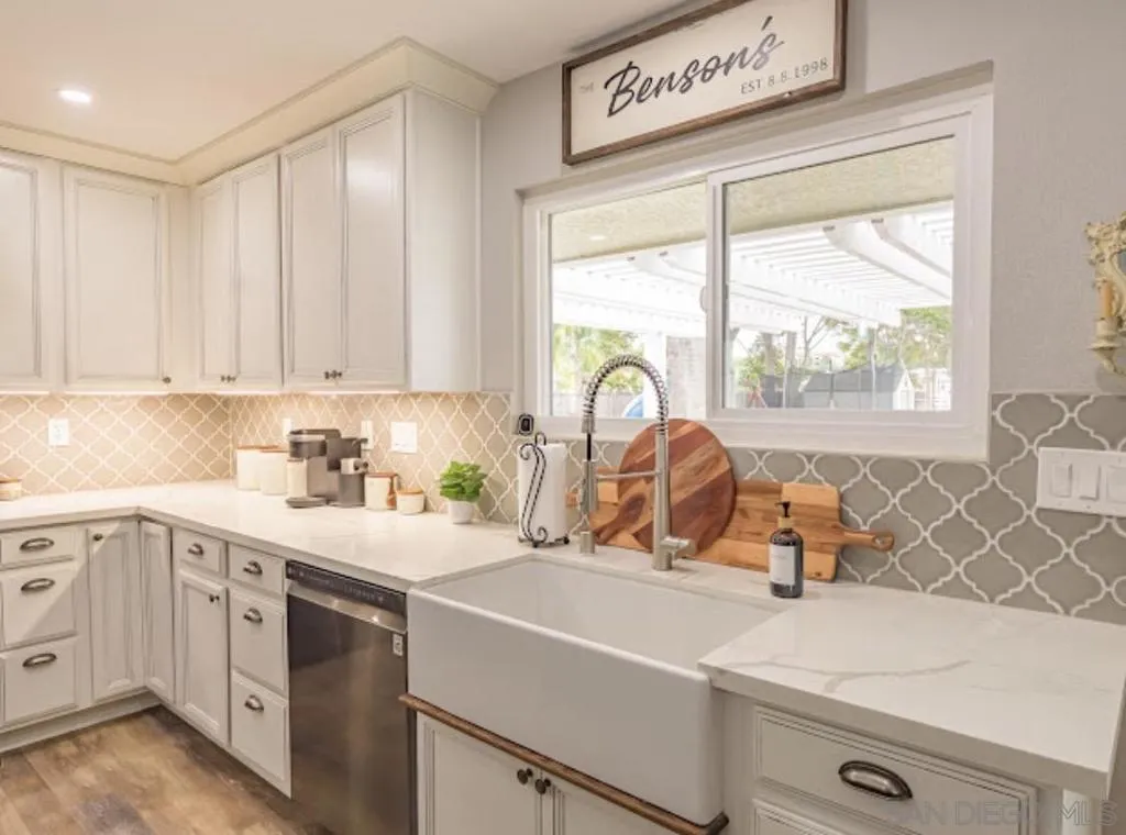 24550 Adams Ave, Murrieta, California 92562 home-pic-12