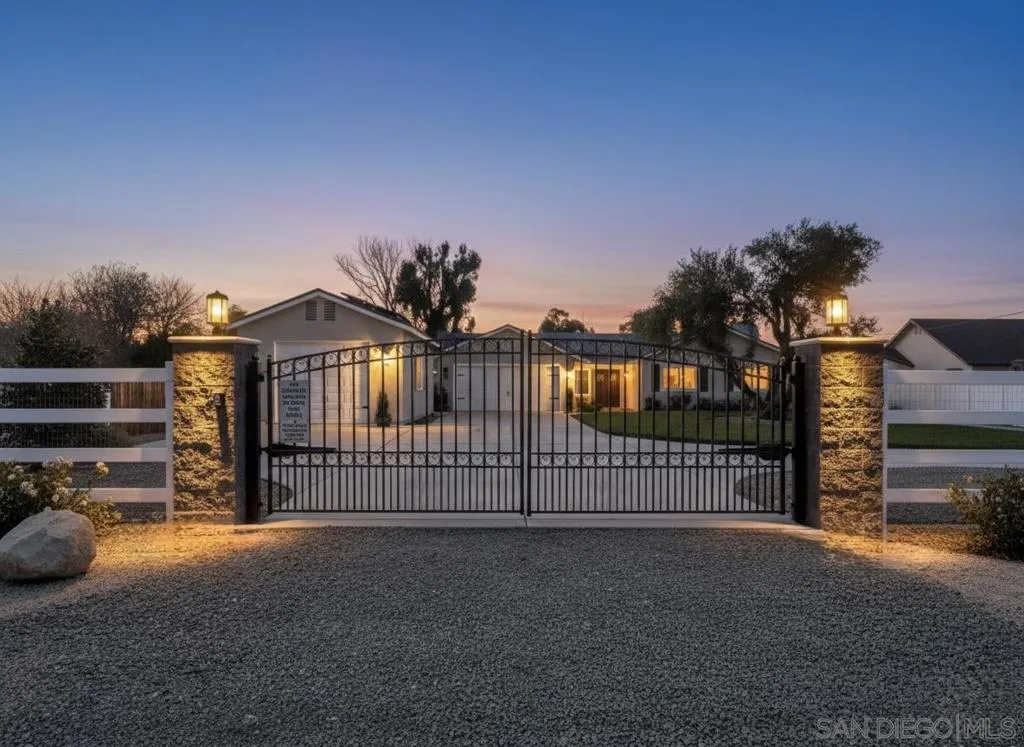 24550 Adams Ave, Murrieta, California 92562 home-pic-3