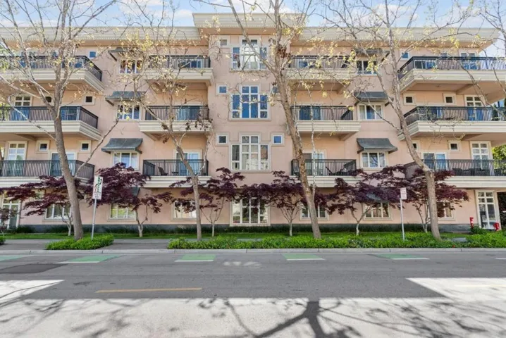 200 Sheridan Avenue 206, Palo Alto, California 94306