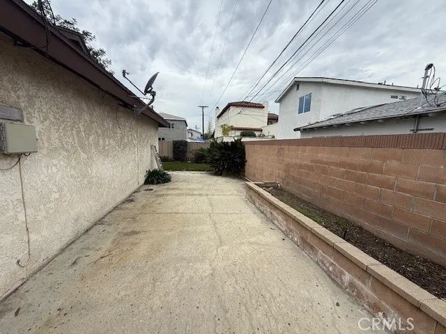 9327 Faywood, Bellflower, California 90706 home-pic-19